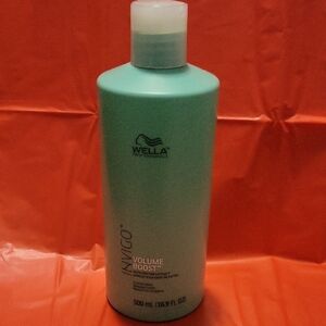 Wella INVIGO Volume Boost in Mint Green
